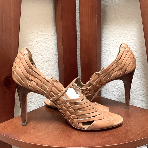 🔹Boutique 9 Woman’s Open Toe Leather Heels.. - Picture 3 of 7